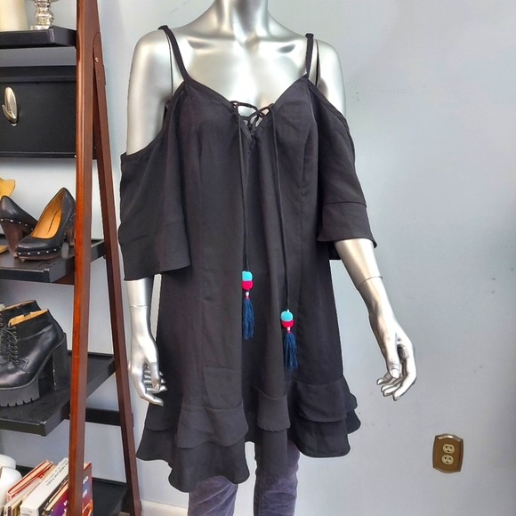 torrid Tops - Torrid Cold Shoulder Short Sleeve sz 1X